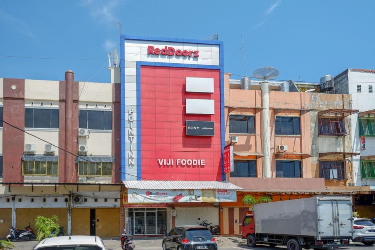 Reddoorz Plus @ Losari Macasar Exterior foto